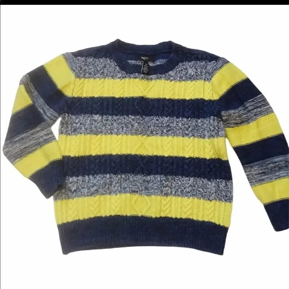 GAP SWEATER